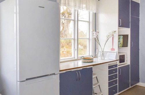 Vrankunge House | Nice home in Växjö with kitchen