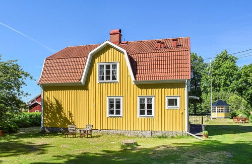 Vrankunge House | Nice home in Växjö with kitchen