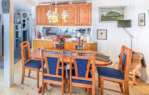 Hvaler House | Nice Home In Vesterøy With Wifi