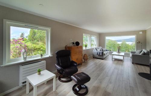 Vindafjord House | Nice Home In Vikebygd With House Sea View