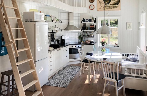 Vimmerby House | Nice home in Vimmerby with lake view