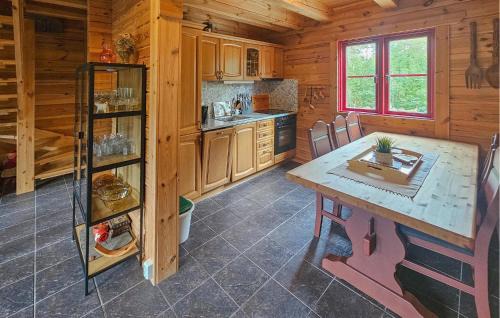 Kviteseid House | Nice Home In Vrådal With House A Mountain View
