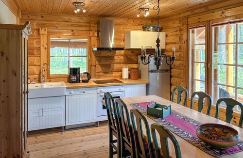 Kviteseid House | Nice home in Vrådal with sauna