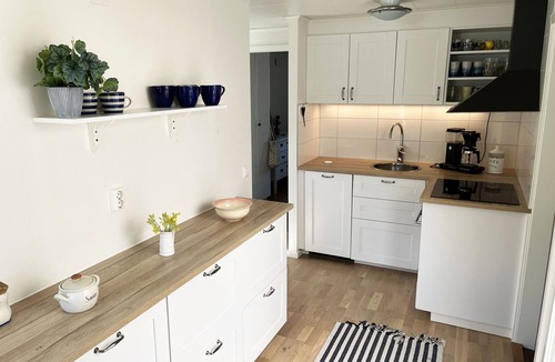 Vastervik House | Nice house with guest house 150 meters from the sea outside Västervik | SE05073