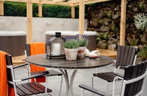 Knivsta Hotel | Noors Slott
