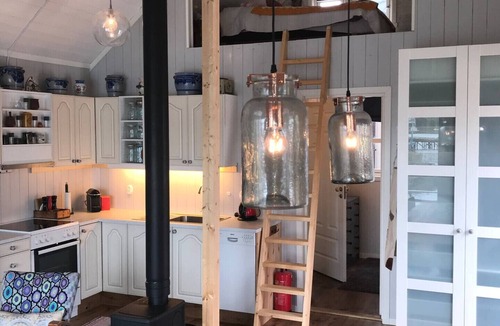 Svolvaer Cabin | Nora's Waterfront Cabin