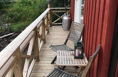 Svolvaer Cabin | Nora's Waterfront Cabin