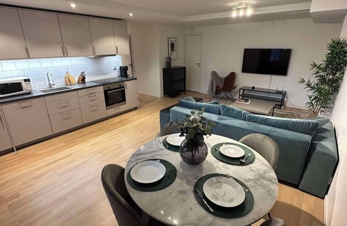 Appelviken Apartment | Nordic Central Serenity Retreat