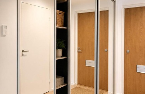 Herttoniemi Apartment | Nordic Nest- Modern Studio w Balcony Near Metro