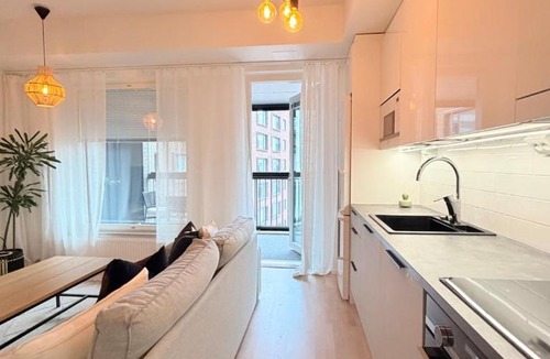Herttoniemi Apartment | Nordic Nest- Modern Studio w Balcony Near Metro