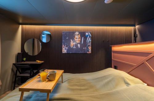 Alesund Apartment | Nordic Nook - Modern downtown apartment