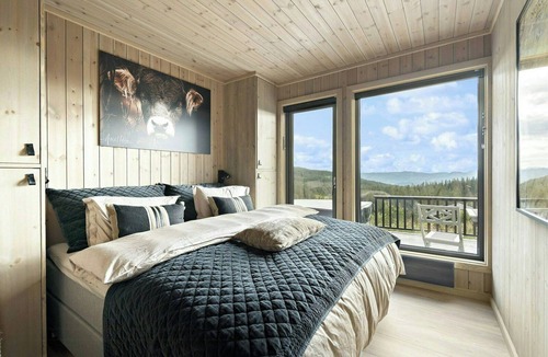 Kroderen House | Norefjell Cottage with Sauna and Whirlpool