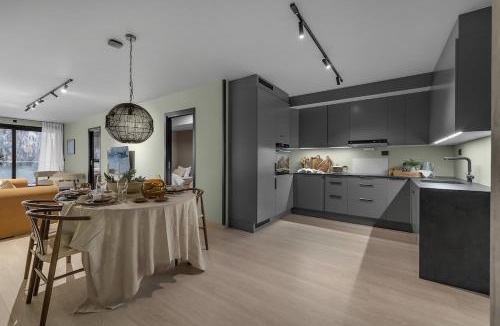 Tromsdalen Apartment | Northern Lights Apartment - with amazing views and parking