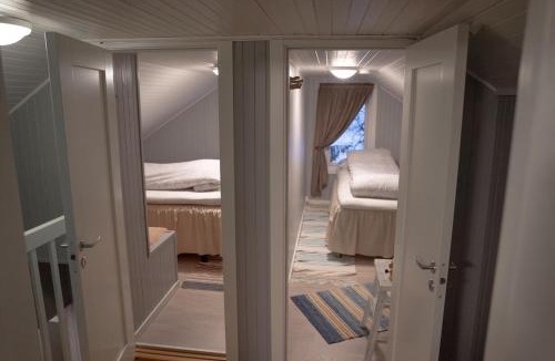 Botnhamn House | Northern Lights Escape Cozy Cabin