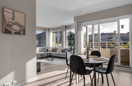Tromso Apartment | Northstay - Tromsø Mountain View Apartment