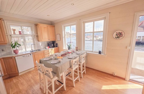 Norheimsund Villa | Nortorp – Spacious Fjord Villa with Private Dock in the Village Centre