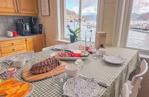 Norheimsund Villa | Nortorp – Spacious Fjord Villa with Private Dock in the Village Centre