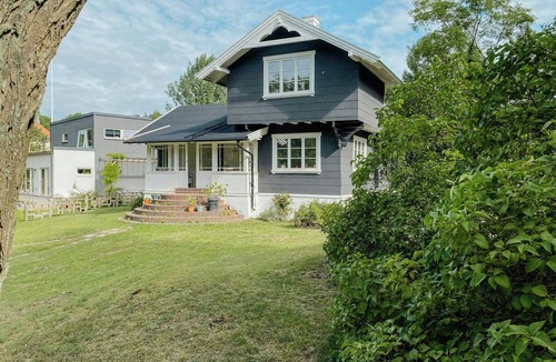 Falsterbo House | Norwegian log house near Falsterbo's sandy beach