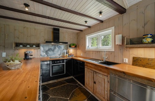 Nord-Torpa Cabin | Norwegian Mountains Lodge - Digrebu | Ski-In/Ski-Out -Hiking | Sleeps 16 | Sauna