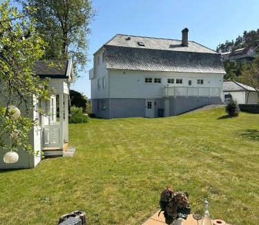 Godvik Villa | Norwegian Villa for 11 and great Views