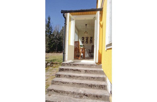 Markaryd Municipality House | Not far from Lake Tannsjö, this country house is surrounded by forest.