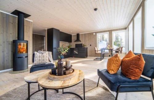 Trysil House | Ny hytte nära Bittermarka, vandring och cykling, hundar välkomna!
