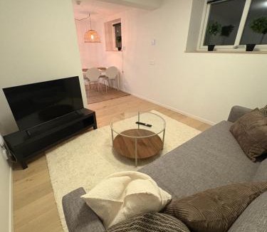 Smogen Apartment | Nyare lägenhet på Smögen, nära allt