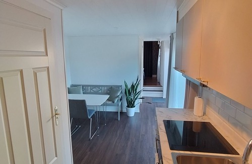 Sala House | Nyrenoverat Gästhus i Centrala Sala