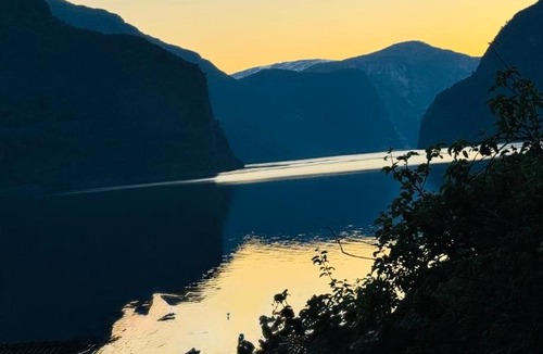 Aurland House | Nyrestaurert hus fra 1700-tallet