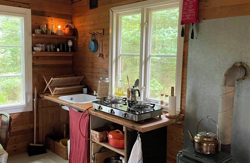 Simlangsdalen House | Off-grid cabin in your private Swedish forest