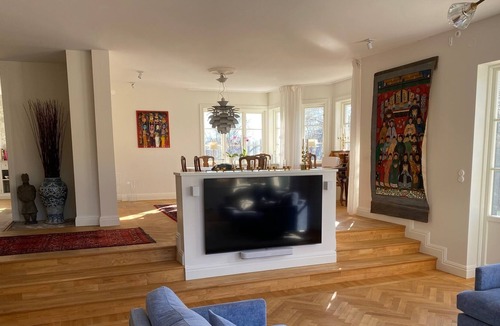 Danderyd Villa | Old style villa with pool close to Stockholm City. Close to lakes, forests, sea