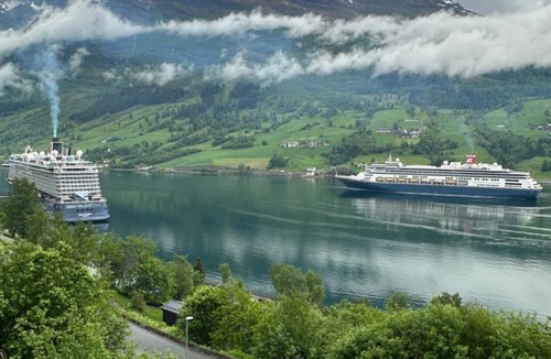 Olden House | Olden house fjord and sunset