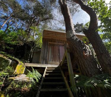 Flekkefjord Apartment | on the edge & in the bushes