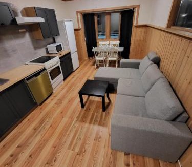 Skedsmo Apartment | One Bedroom Apartment Kjeller Lillestrøm -2mins from OSLOMET -TC