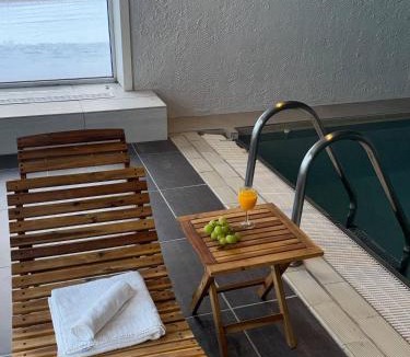 Vossestrand Apartment | Oppheim Resort - Pool, Sauna & Lake!
