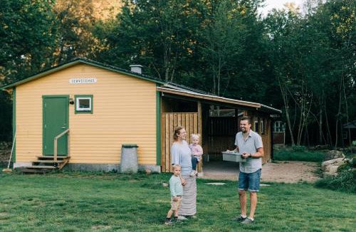 Hoor House | Ormanäs Stugby