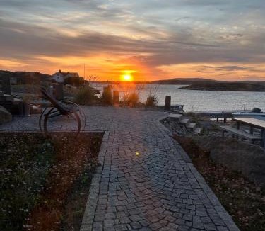 Kungshamn House | Own small house by the sea for 2p, near Smögen