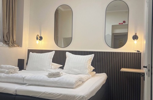 Vasteras Hotel | Oxbackens Hotell & cafe
