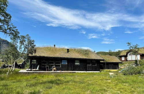 Tyinkrysset House | Panorama cabin by Kongeveien near Jotunheimen