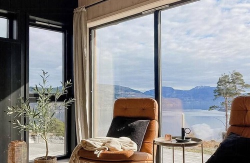 Hjelmeland House | Panoramic cabin with sea view on Randøy
