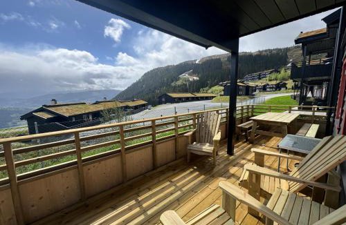 Voss Apartment | Panoramic views of the mountains, family place, 3 bedrooms