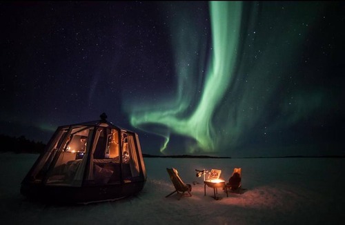 Jokkmokk Municipality House | Peace & Quiet Hotel Floating Glass Room for 2 guests experience northern lights