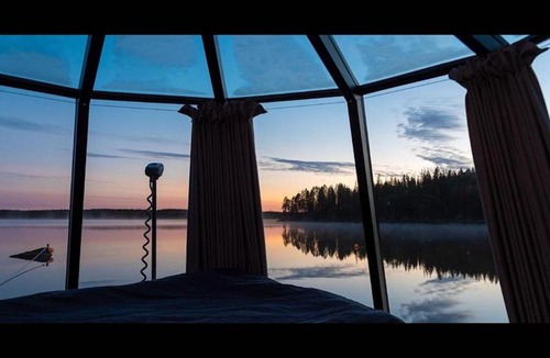 Jokkmokk Municipality House | Peace Quiet Hotel in Jokkmokk Sweden - luxury suite with lake view for 2