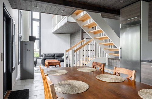 Muurame House | Peaceful 2BR Riihivuori Peak Getaway Cabin