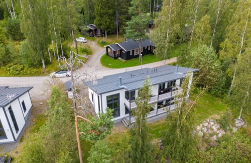 Muurame House | Peaceful 2BR Riihivuori Peak Getaway Cabin