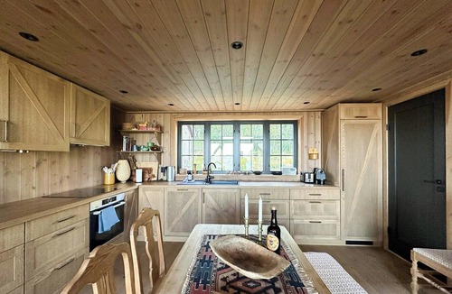Al Municipality House | Peaceful cabin by Rødungen