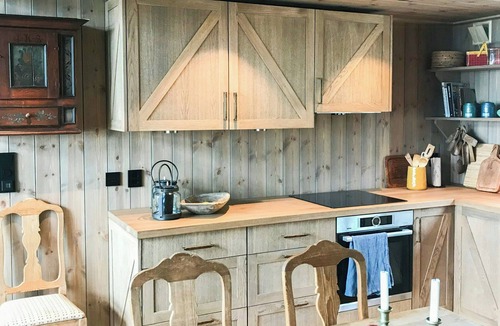 Al Municipality House | Peaceful cabin by Rødungen