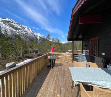 B House | Peaceful cottage close to Bø Sommarland and Lifjell-perfect for hiking