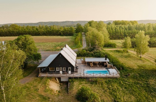 Ljungbyhed Villa | Peaceful Farm with Pool in the south of Sweden