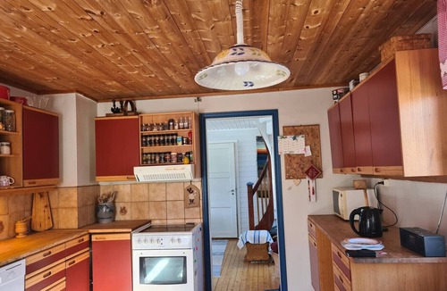 Vestvagøy House | Peaceful property with spectacular sea view